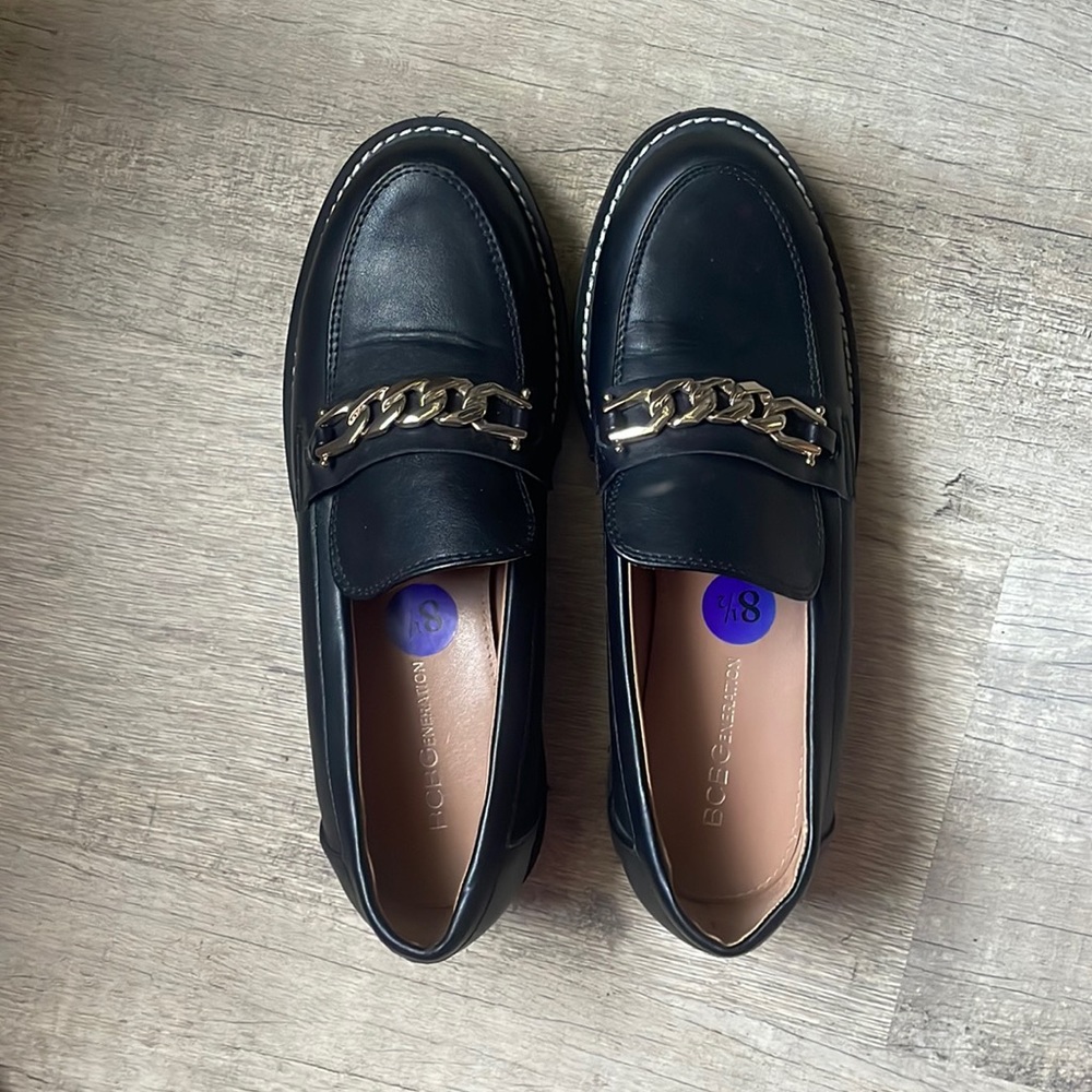 BCB Generation Lug Sole Loafers Black Size 8.5 with Gold Metallic Chain